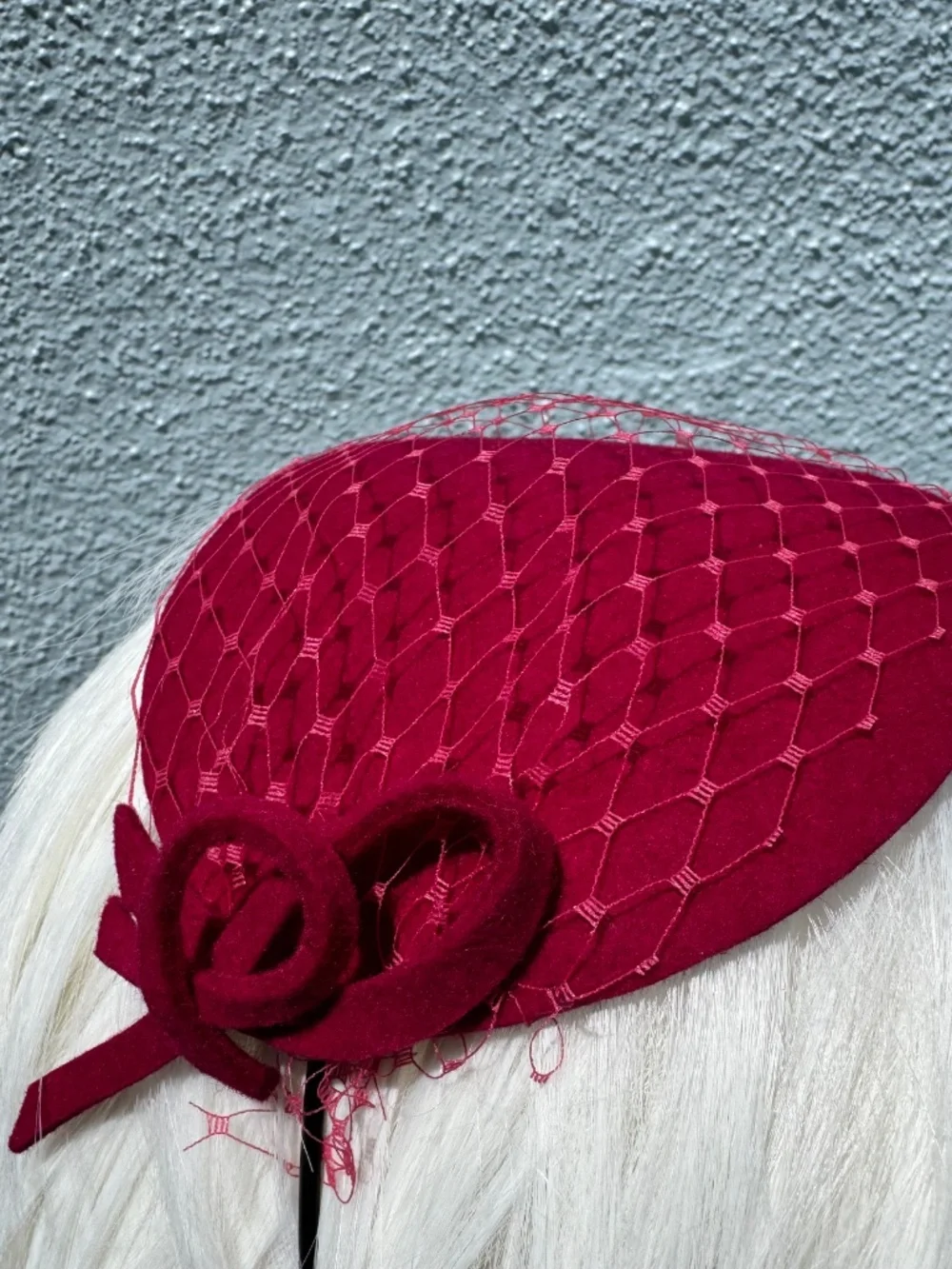 Deep Pink Fascinator - Picture 2 of 4